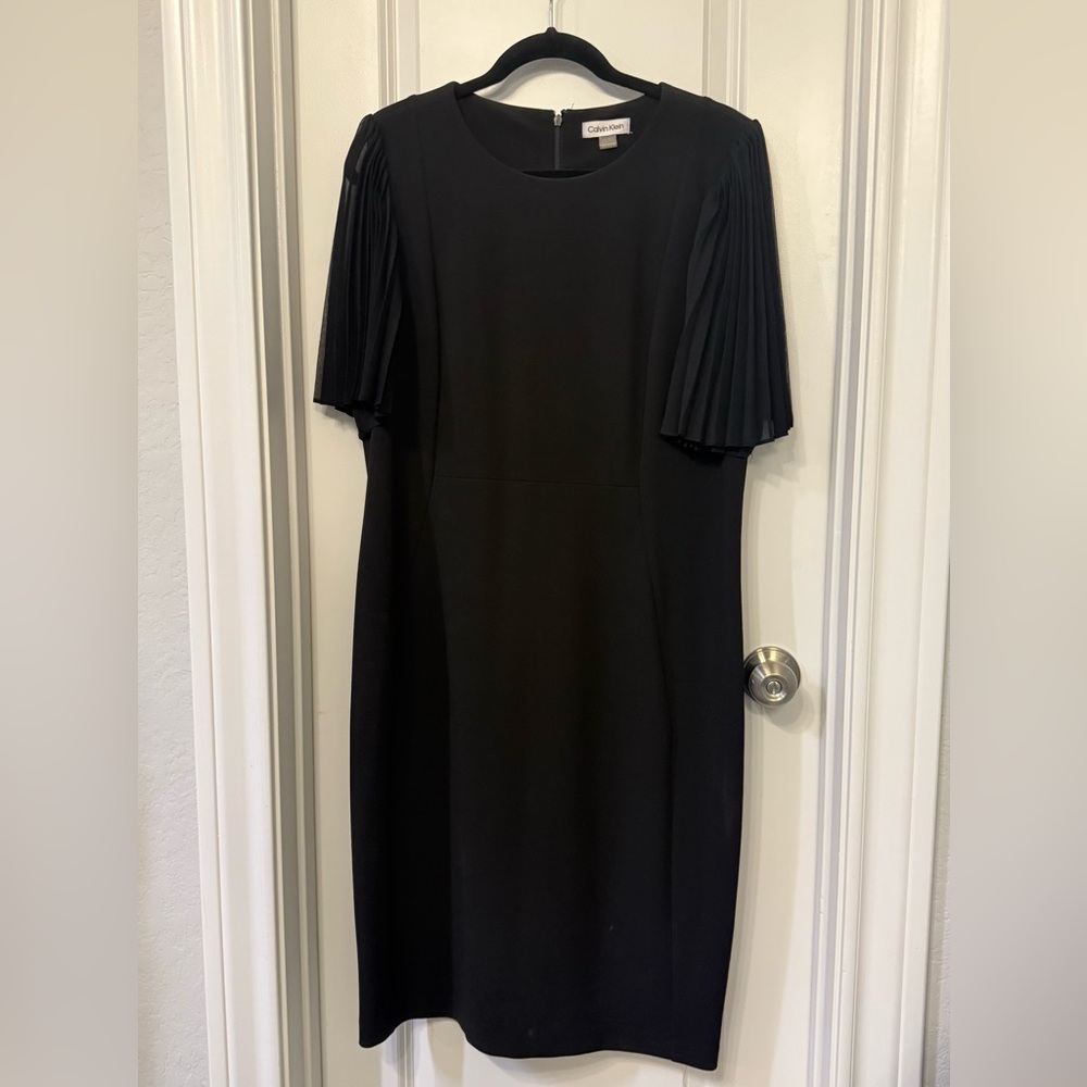 Calvin Klein women’s black sheath dress with flutter sleeve size medium